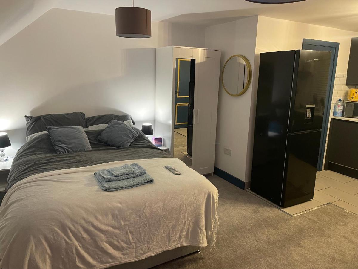 Lovely Studio Apartment Located In Birmingham Exterior foto